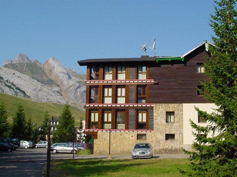 Hotel Candanchú Exterior foto